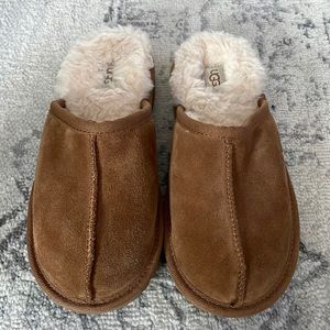 Ugg Keegan slipper in chestnut Child size 2